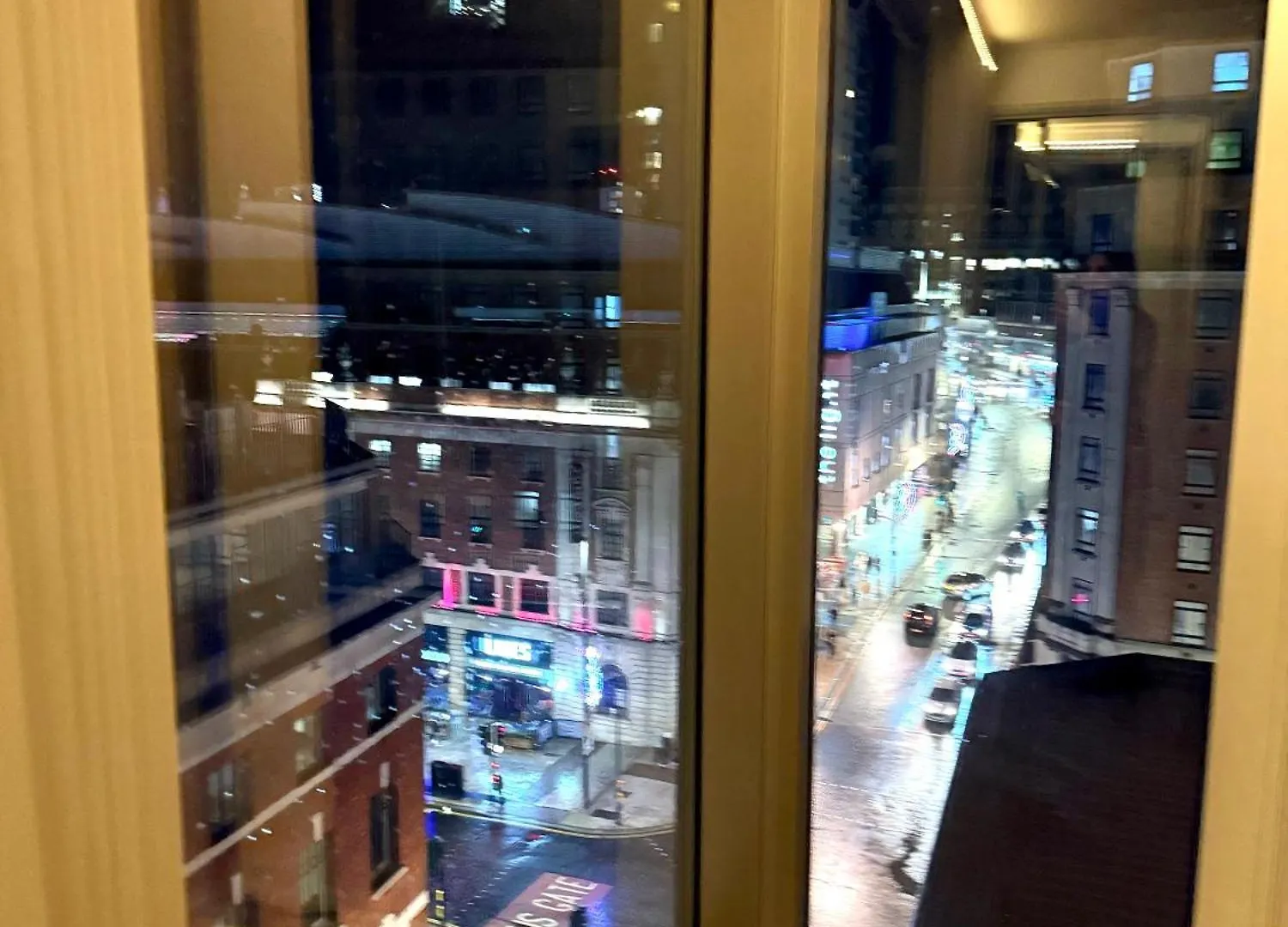 Winner Of 2025 Traveller Award - 2 Double Bed Room Suite In Heart Of Leeds City Centre With Netflix & Wifi 0*, Лидс Великобритания