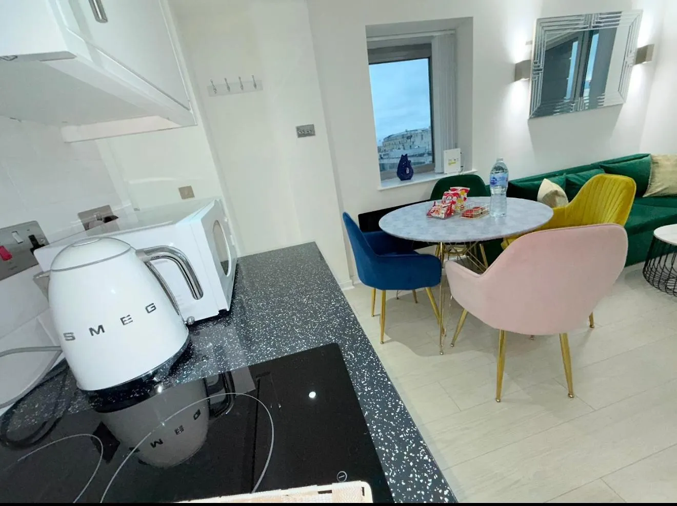 Winner Of 2025 Traveller Award - 2 Double Bed Room Suite In Heart Of Leeds City Centre With Netflix & Wifi Лидс