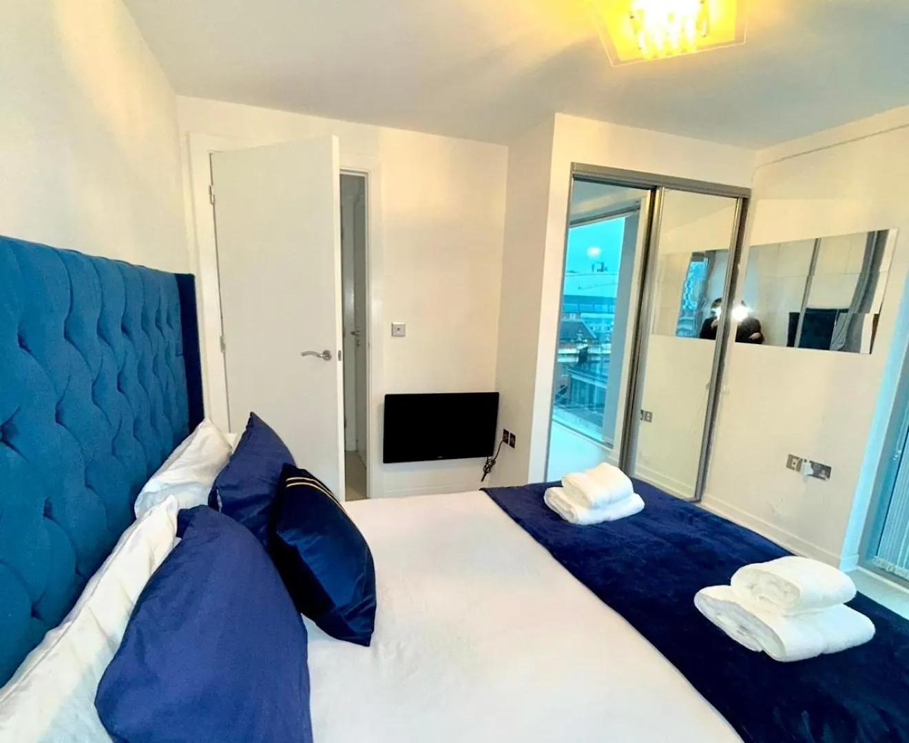 Winner Of 2025 Traveller Award - 2 Double Bed Room Suite In Heart Of Leeds City Centre With Netflix & Wifi Лидс